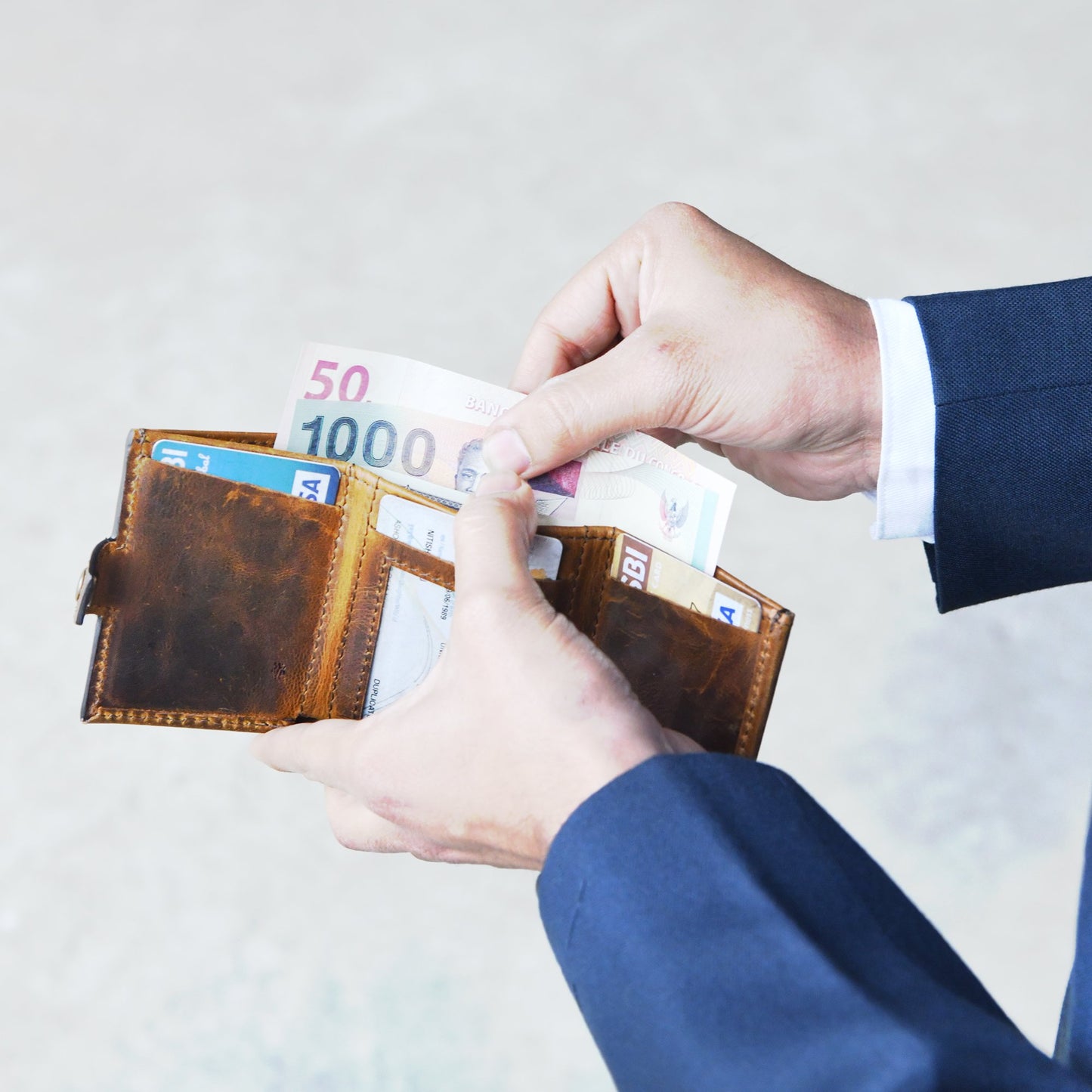 Full Grain Leather Trifold Wallet for Men